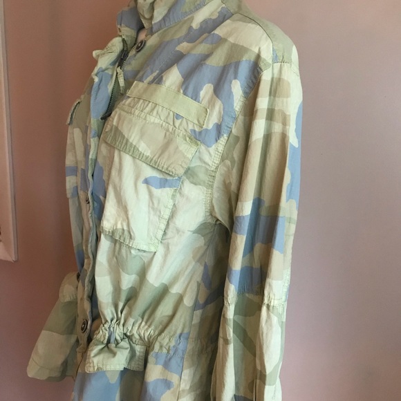 Free People NWT Camo Zip Front Jacket Small S - Picture 2 of 7